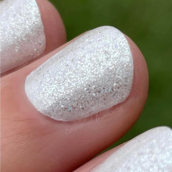 *Retired* Color Street: Couldn’t Carat Less | White Glitter Party Winter Sparkle - Picture 8 of 16